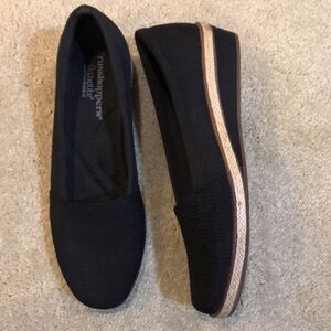 Grasshoppers Ortholite Wedge Walking Shoes with Memory Foam-Size 9.5W